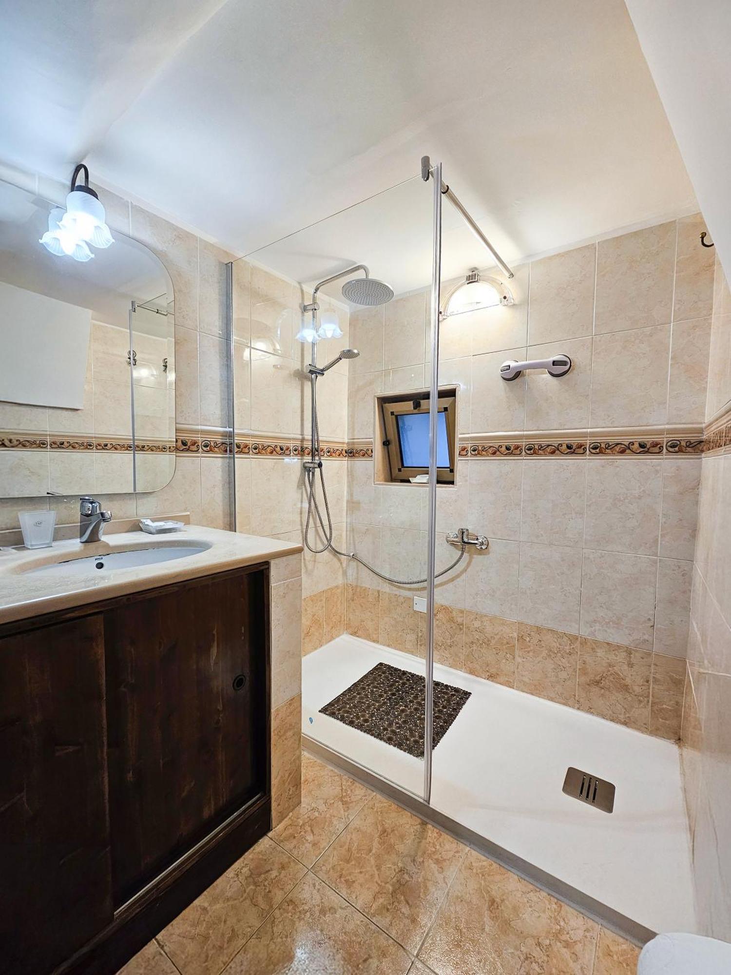 בארי Cozy Classical Residence In The City Center מראה חיצוני תמונה